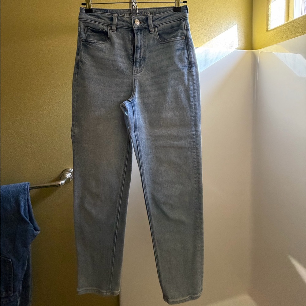 American Eagle Outfitters Light Blue Stretch Jeans (size 2)